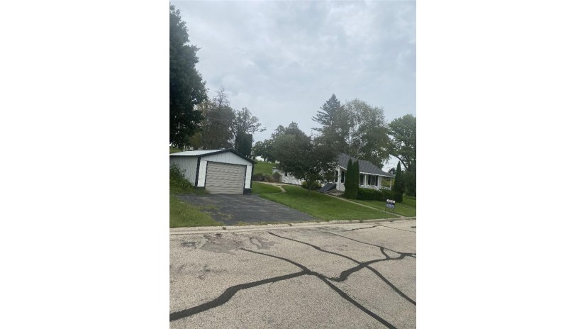 205 3rd St Mineral Point, WI 53565 by Fsbo Comp $149,000