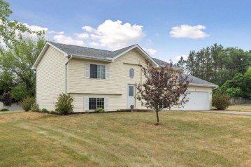 301 Marc St, Star Prairie, WI 54026