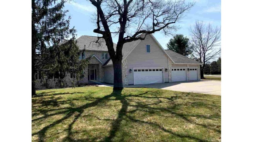 4111 Ridgeview Lane Wisconsin Rapids, WI 54494 by Zurfluh Realty Inc. $499,924