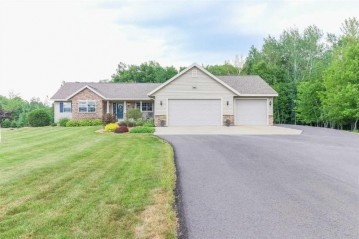 105428 Woodridge Drive, Marshfield, WI 54449