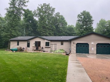 N12030 Hillview Rd, Hutchins, WI 54409