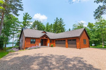 3243 Sand Lake Lodge Ln, Lac Du Flambeau, WI 54538