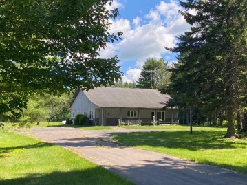 W2142 Axen Rd, Russell, WI 54435
