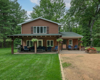 6273 Northwestern Dr, Rhinelander, WI 54501