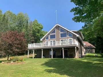 7568n Little Pine Rd, Oma, WI 54534