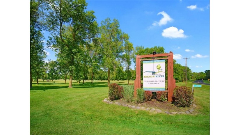 3212 N Union Rd Manitowoc Rapids, WI 54220 by Choice Commercial Real Estate LLC $1,200,000
