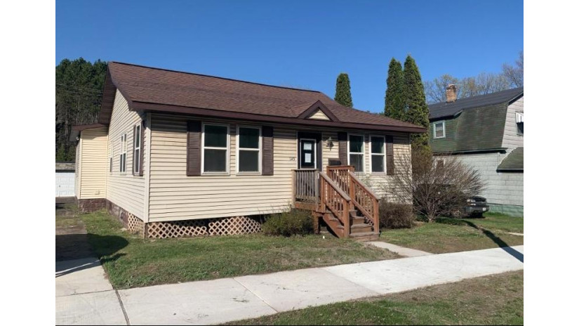 925 Main St Niagara, WI 54151 by Broadway Real Estate $53,500