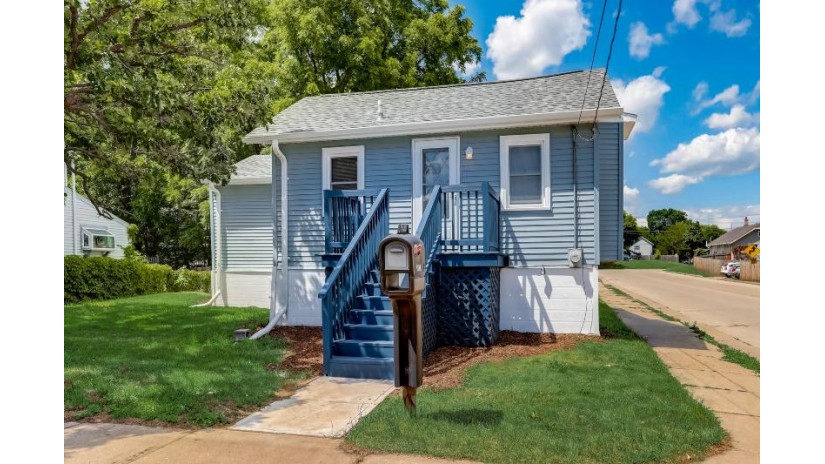 1122 Linden St Waukesha, WI 53186 by Redfin Corporation $179,900