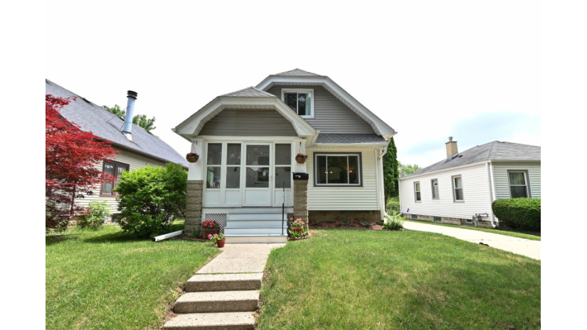 2104 S 95th St West Allis, WI 53227 by Shorewest Realtors $200,000