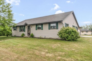 4105 Clover St, Two Rivers, WI 54241