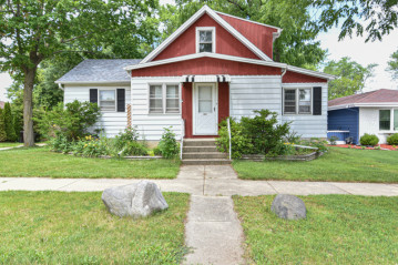 1802 Drexel Blvd, South Milwaukee, WI 53172-2926