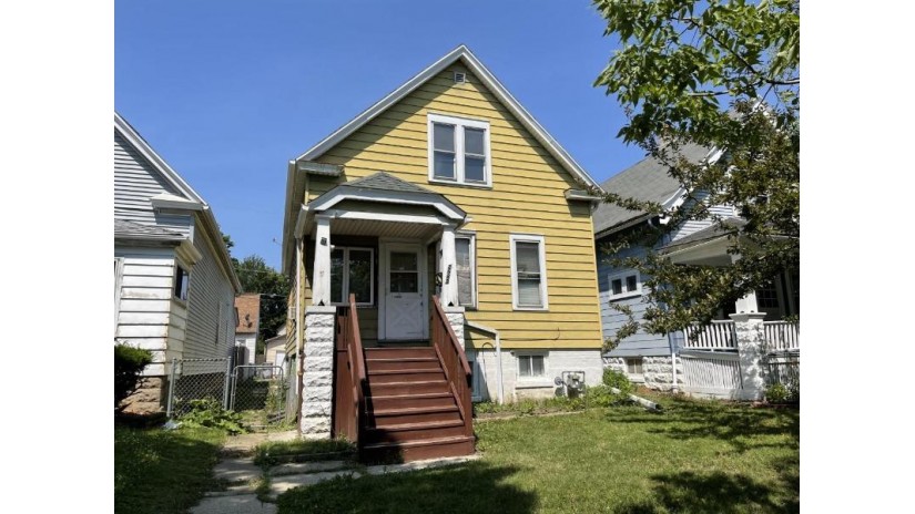 2683 S 12th St Milwaukee, WI 53215 by Coldwell Banker Realty $99,900