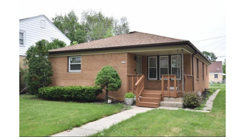 4938 N 66th St Milwaukee, WI 53218 by Reign Realty $209,900
