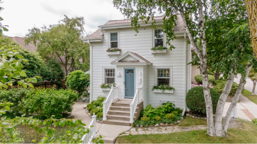 2185 N 70th St Wauwatosa, WI 53213 by Shorewest Realtors $335,000