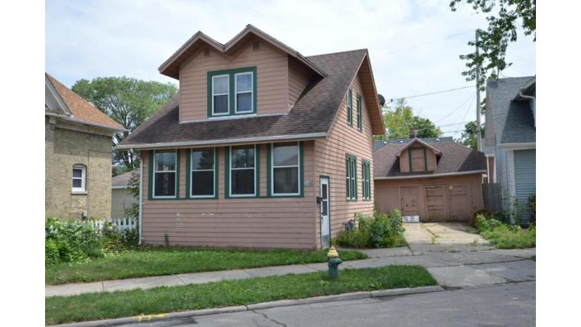 715 Chicago St Racine, WI 53405 by Hometowne Realty LLC $69,900