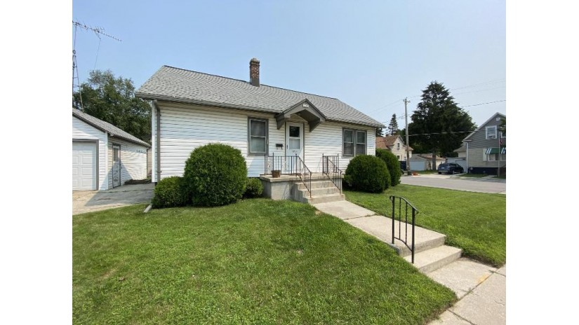 1704 Marshall St Manitowoc, WI 54220 by Century 21 Aspire Group $69,900
