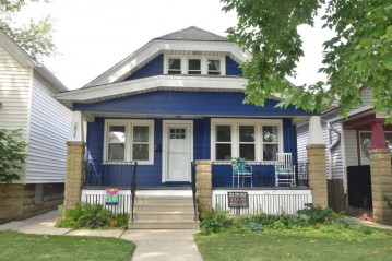 2829 S Burrell St, Milwaukee, WI 53207-2033