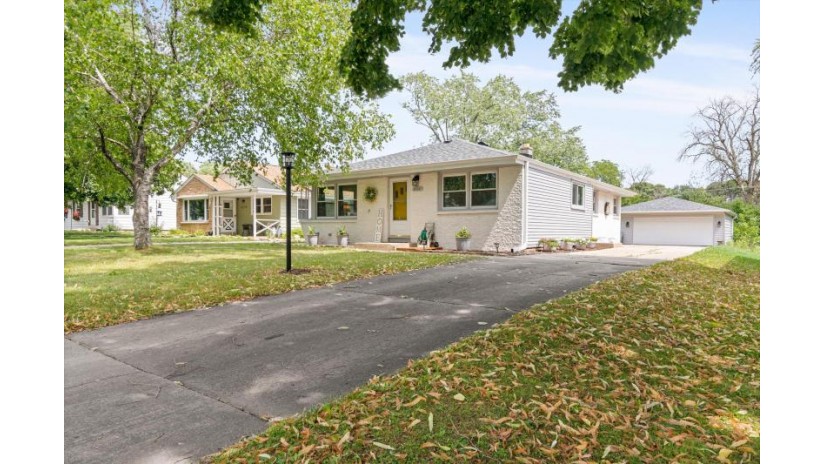 4564 N 101st St Wauwatosa, WI 53225 by Sterling Real Estate Homes LLC $264,900