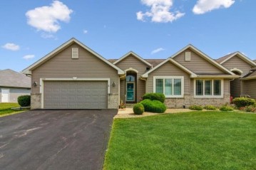 635 Westbury Ln A, Delavan, WI 53115-8111