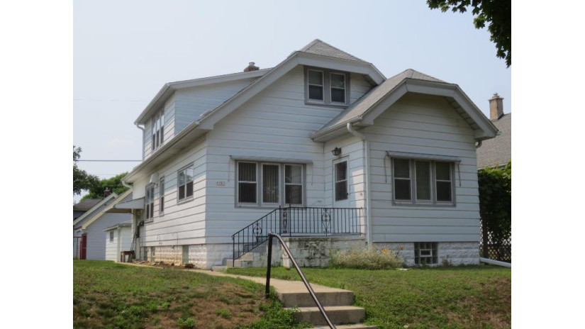 3781 S Alabama Ave Milwaukee, WI 53207 by Realty Experts $170,000