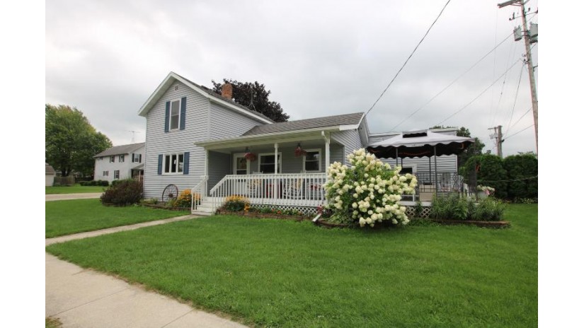 110 E White St Oakfield, WI 53065 by Adashun Jones Real Estate $114,900