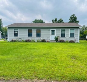 2431 Dakota, Marinette, WI 54143