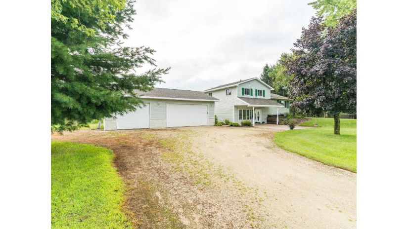 N8040 Amsterdam Prairie Rd Holland, WI 54636 by @properties La Crosse $274,900