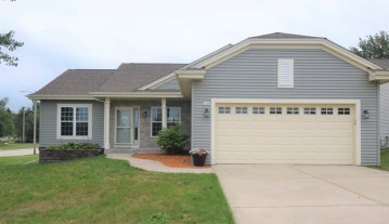 2125 Daisy Dr, West Bend, WI 53090-2707