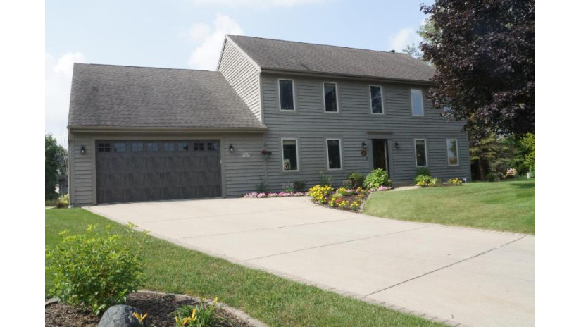 S75W14093 Restfull Ln Muskego, WI 53150 by Welcome Home Milwaukee $549,900