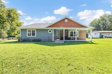 3394 High Rd 3394A, Hartford, WI 53027