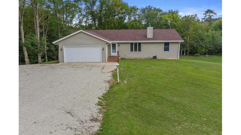 W357 Potter Rd Spring Prairie, WI 53105 by First Weber Inc- Racine $349,000