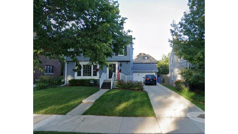 5050 N Larkin St Whitefish Bay, WI 53217 by Keller Williams Realty-Milwaukee North Shore $570,000