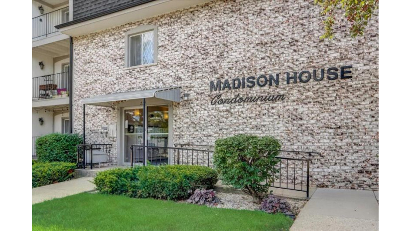 237 Madison St 70 Waukesha, WI 53188 by Realty Executives Integrity~Brookfield $86,000