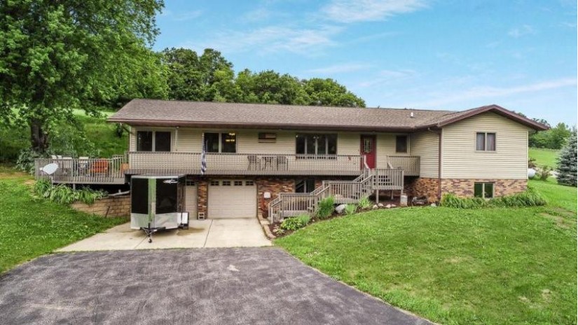 W23678 American Heights Lane Arcadia, WI 54612 by C21 Affiliated $350,000