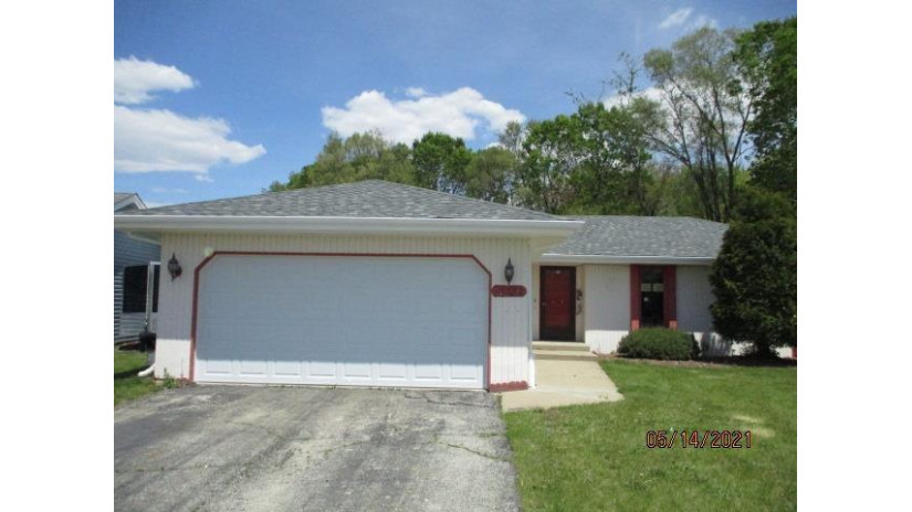 1026 Bunting Drive Machesney Park, IL 61115 by Re/Max Property Source $124,900