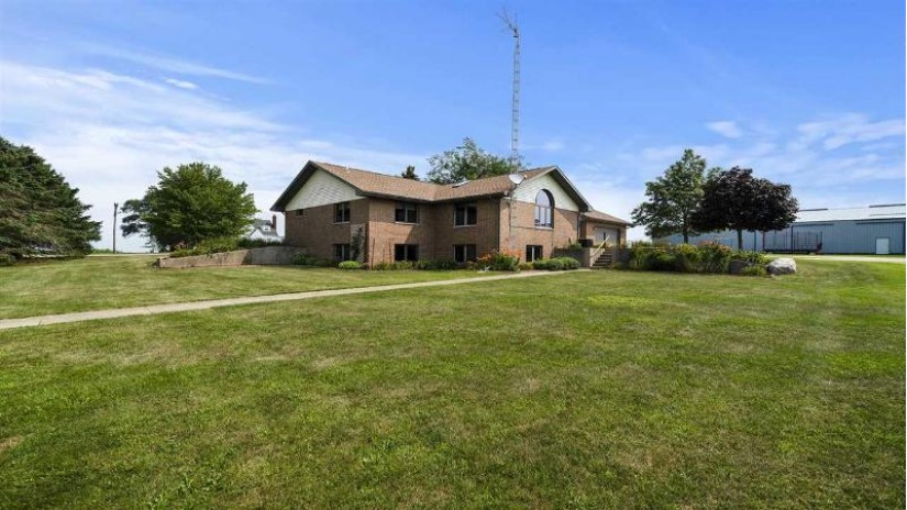 6105 Manchester Road Poplar Grove, IL 61065 by Keller Williams Realty Signature $450,000