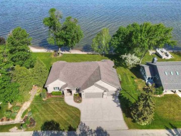 N9587 Bay Shore Lane, Red River, WI 54217