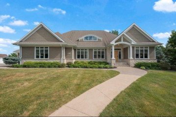 3324 Star Creek Court, Green Bay, WI 54311-8925