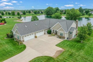 2463 Skyline Oaks Drive, Lawrence, WI 54115-6809