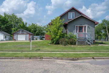 214 W River St, New Lisbon, WI 53950