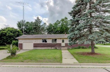 101 Fern Dr, Montello, WI 53949