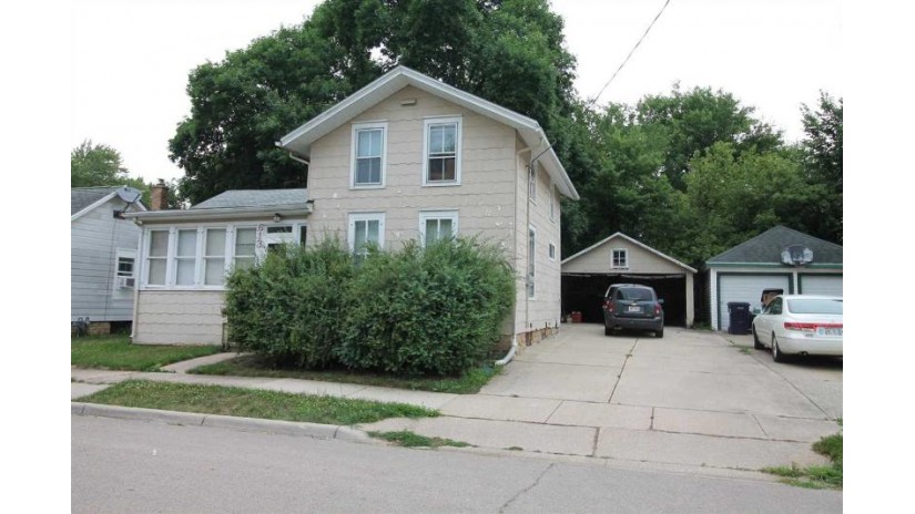 613 Cherry St Janesville, WI 53548 by Briggs Realty Group, Inc $69,900
