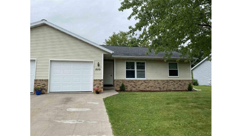 889 Iroquois Cir Baraboo, WI 53913 by Badger Realty Team $174,900