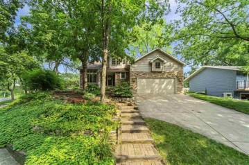 509 Shady Wood Way, Madison, WI 53714