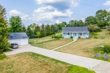 W2830 Graylog Rd, Hubbard, WI 53035