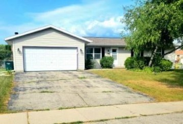 1330 Commonwealth Dr, Fort Atkinson, WI 53538