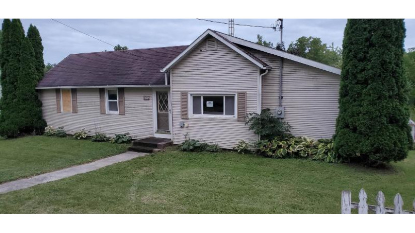 205 High St North Freedom, WI 53951 by Century 21 Affiliated $89,900