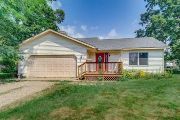 405 Walnut Dr, Woodville, WI 54028