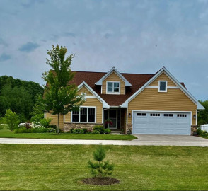 4561 Augusta Ct, Egg Harbor, WI 54209