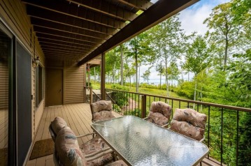 4748 Fox Point Rd 514, Egg Harbor, WI 54209